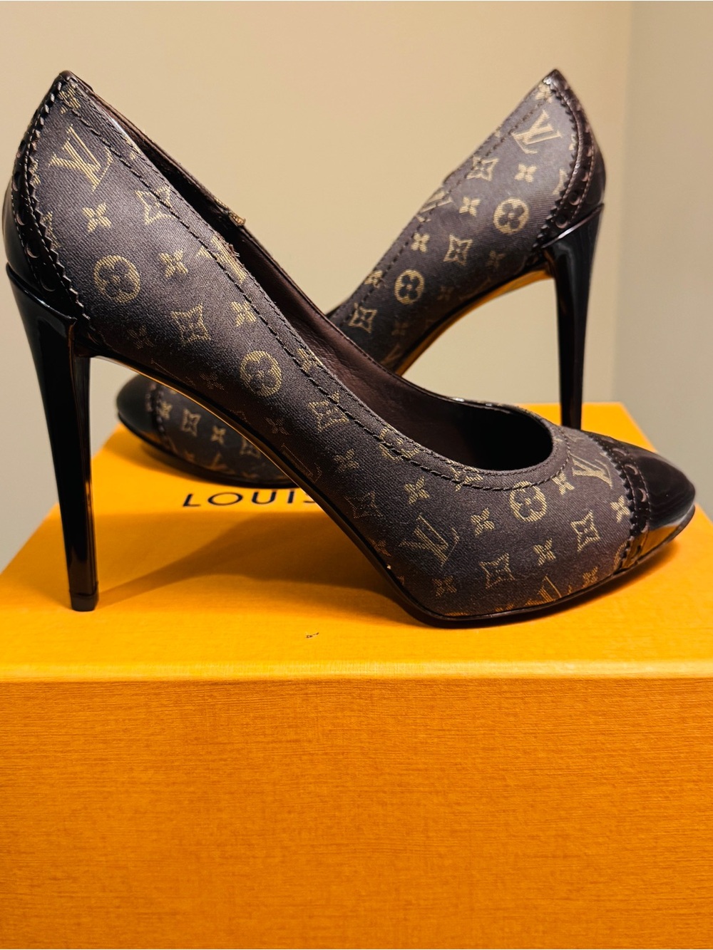 Louis Vuitton Monogram Canvas Peep-Toe Stiletto Pumps in Brown size EU37 / US7